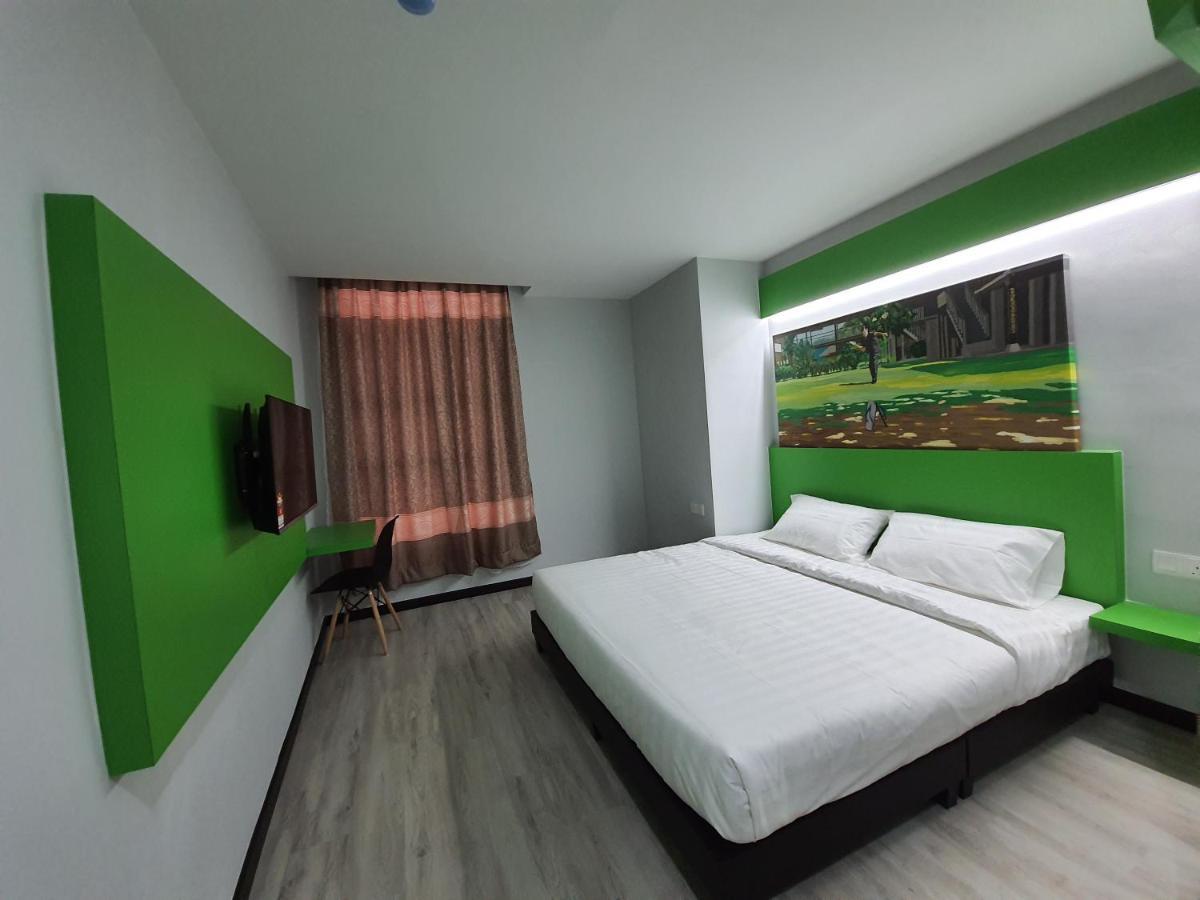 Paradian Hotel Серембан Екстериор снимка